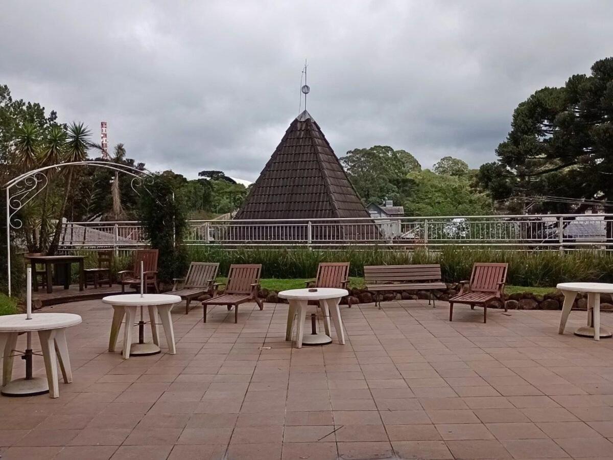 Apartamento No Residencial Village No Centro De Gramado, Com Piscina Aquecida E Hidromassagem 外观 照片